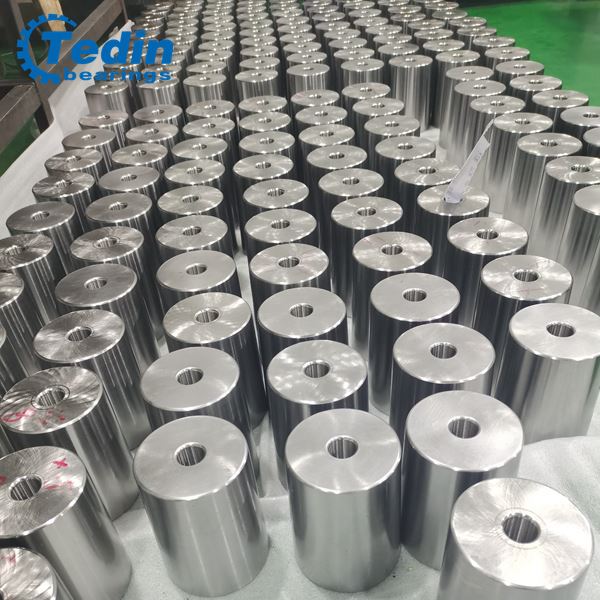 large-size tapered rollers (2)